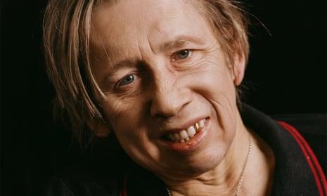 Shane MacGowan, Pogues songwriter and <b>Irish music</b> legend, dies ...