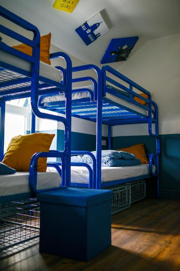 Cama en habitación compartida mixta de 10 camas