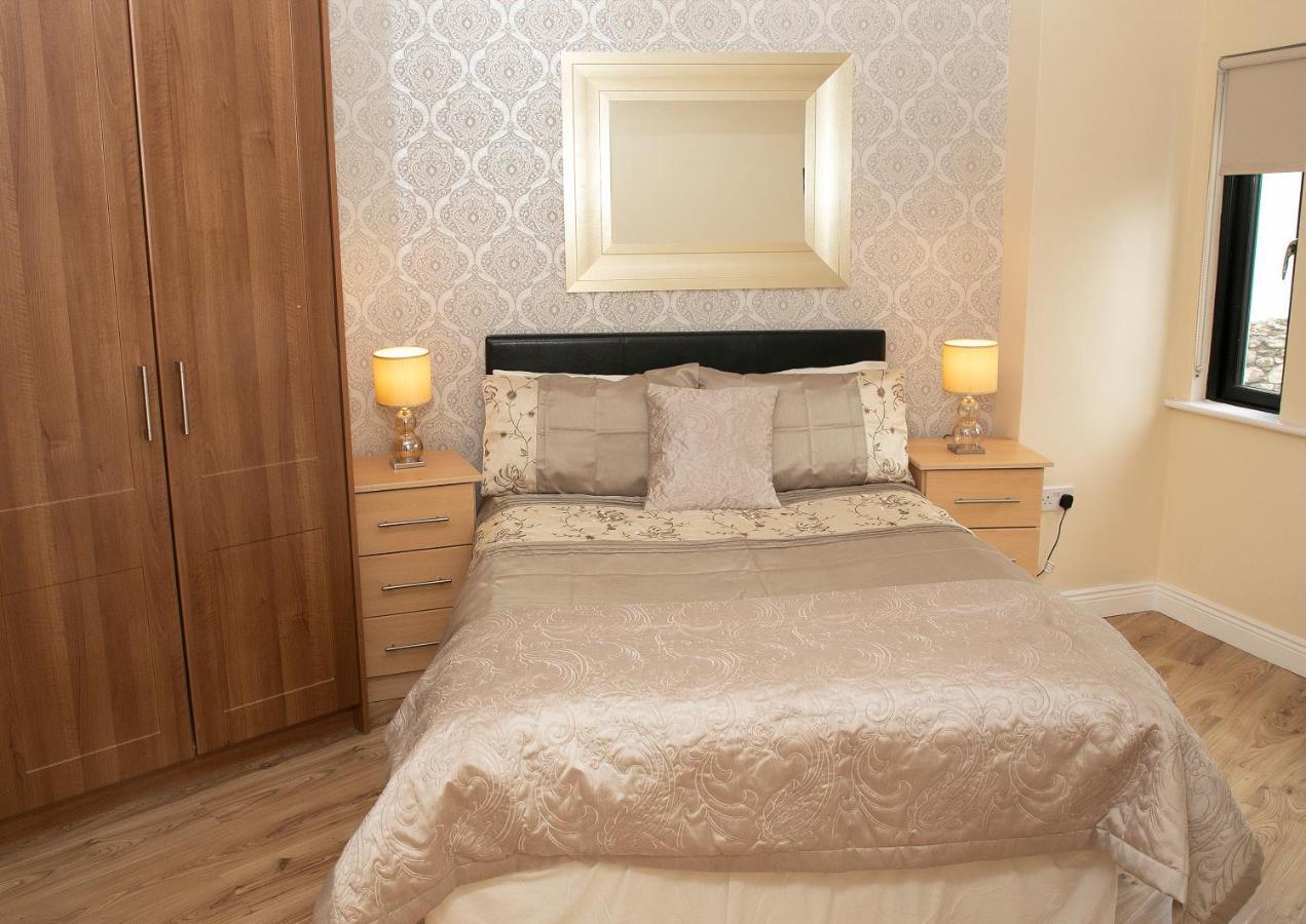Two-Bedroom Apartment,1102918068:JPEG