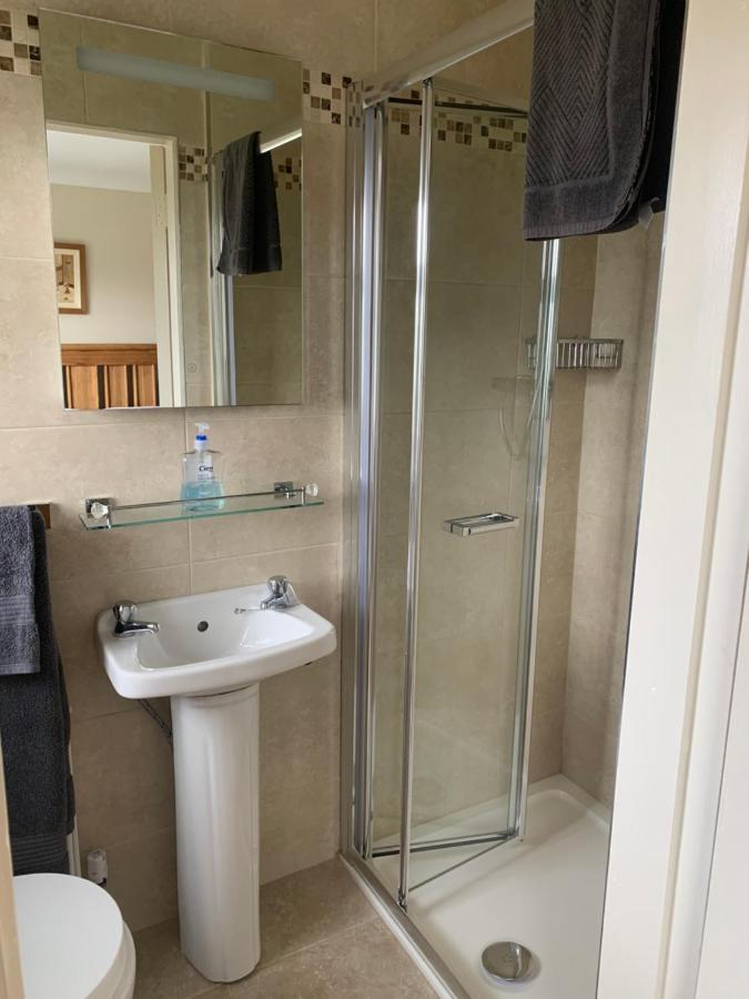 Deluxe Double Room with Shower