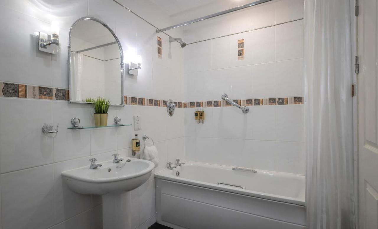 2-Bedroom Apartment