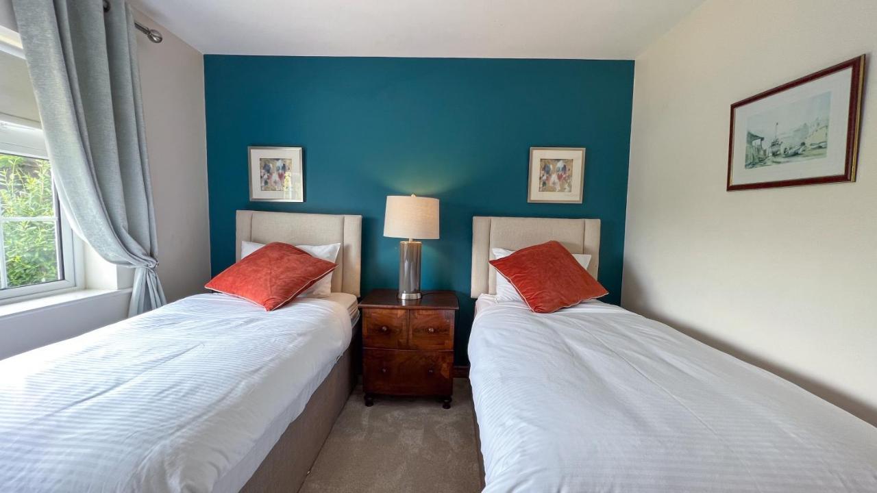 Standard Twin Room with Garden View
