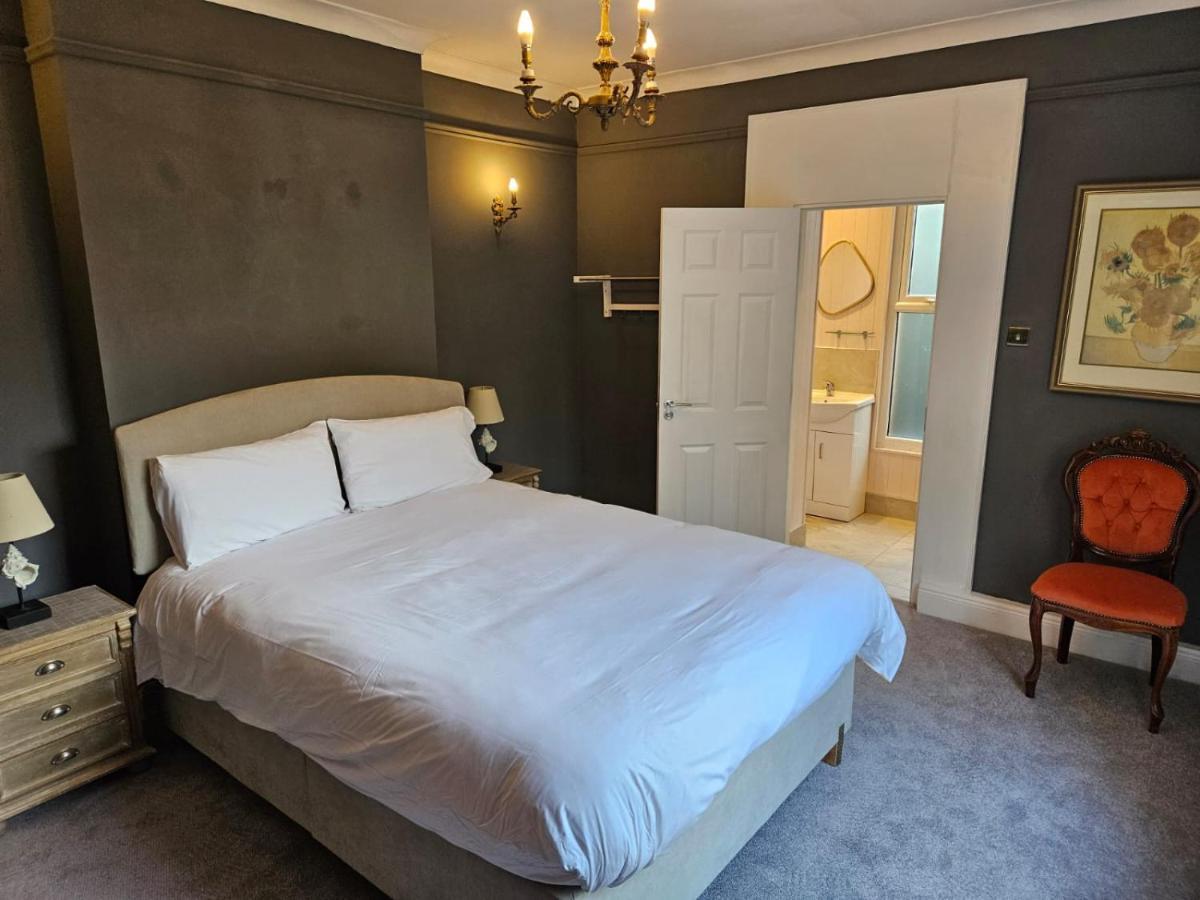 Deluxe Queen Room,1502396722:JPEG