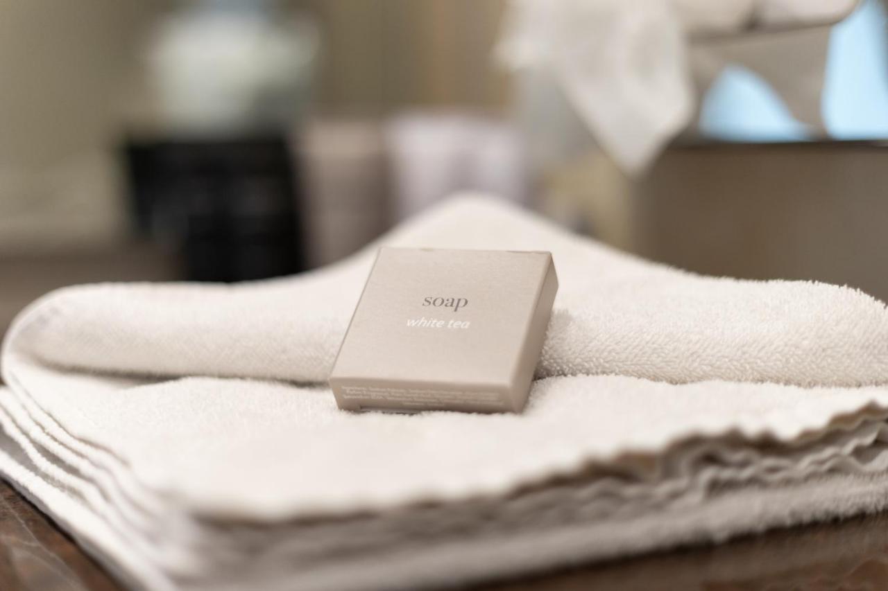 Double Room,1498506487:JPEG