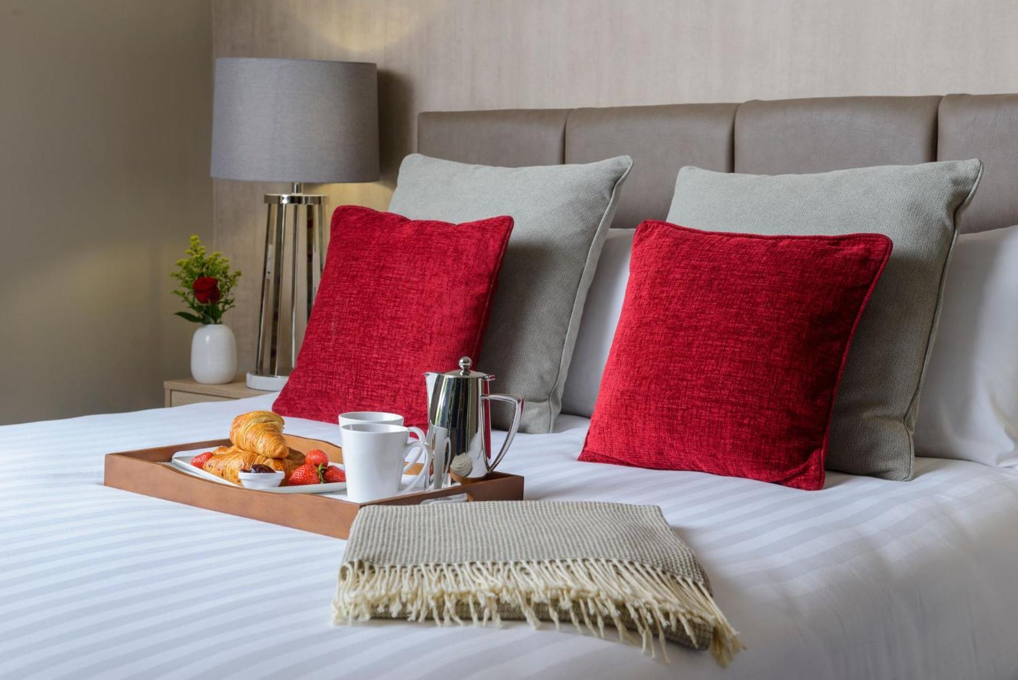 Double Room,1539091714:JPEG