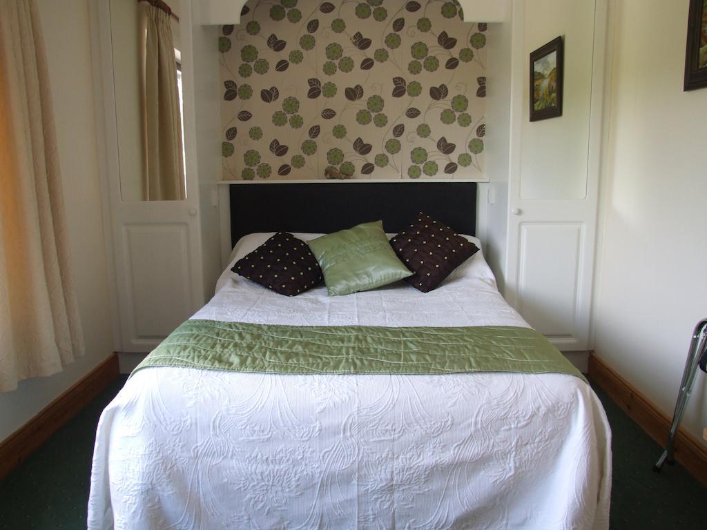 Double Room with Private External Bathroom,236200105:JPEG