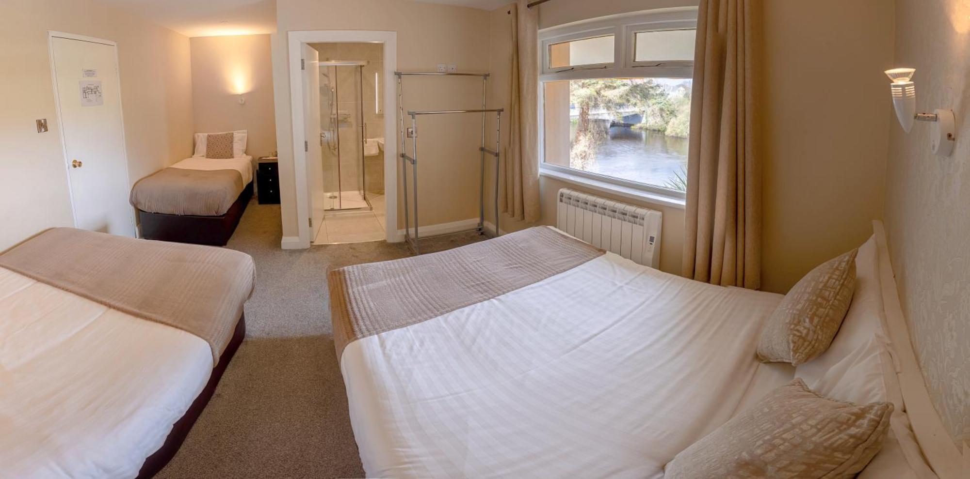 Family Room with Private Bathroom,1571294387:JPEG