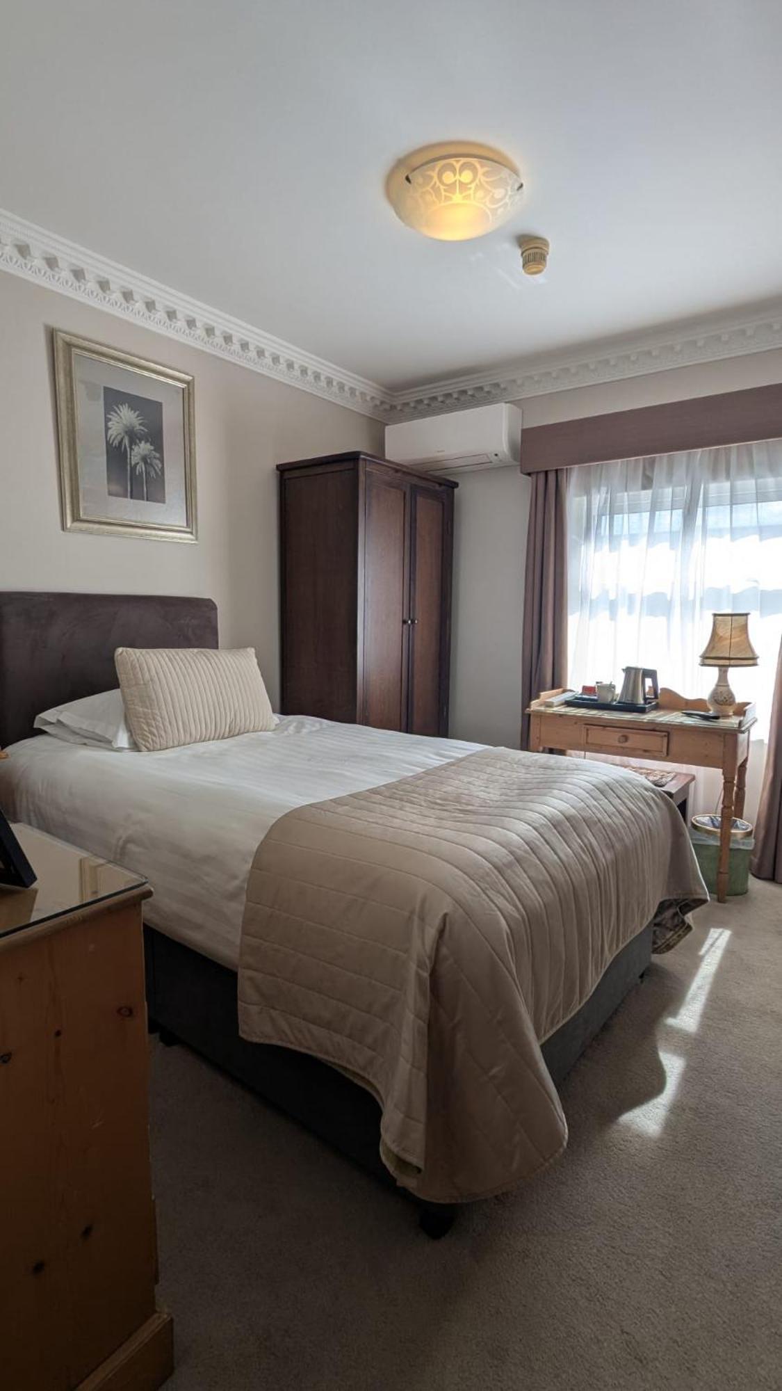 Deluxe Single Room,1656190999:JPEG