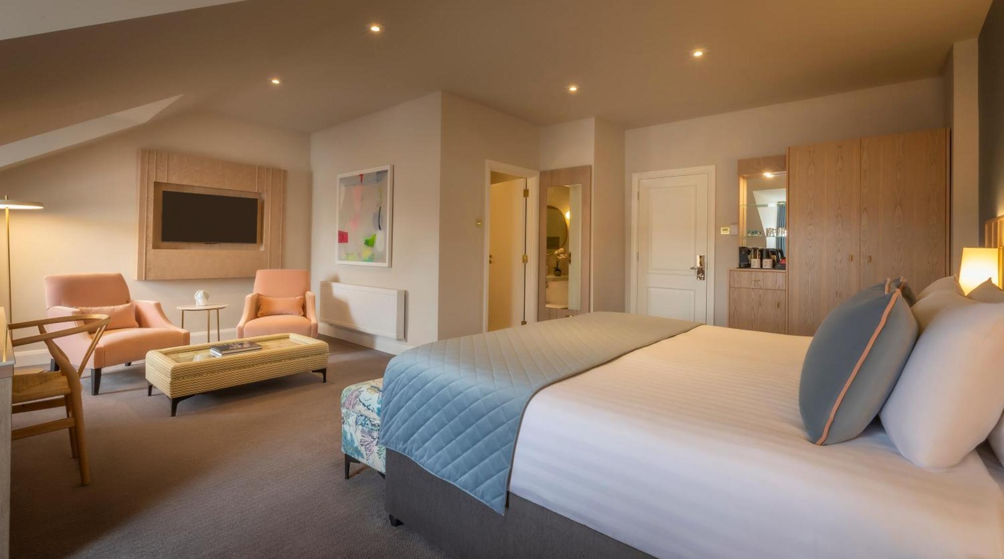 Junior Suite,1698846046:JPEG