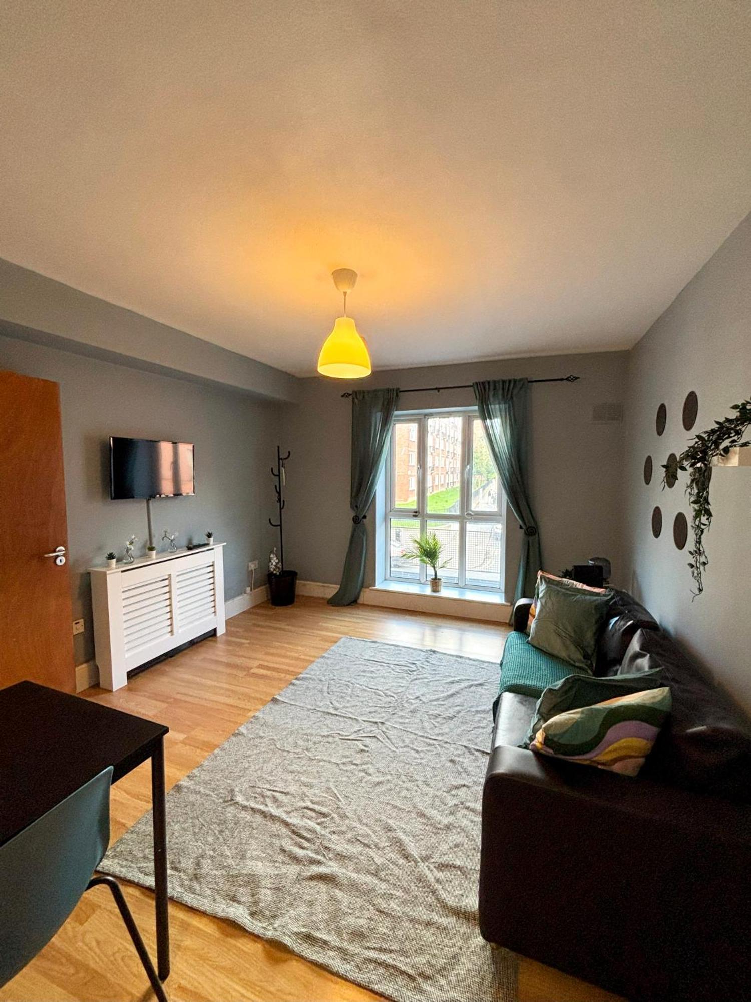 One-Bedroom Apartment,1705123515:JPEG