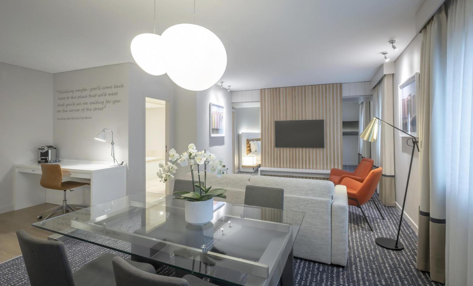 Suíte de 1 Quarto com Cama King-size e Vista do Rio