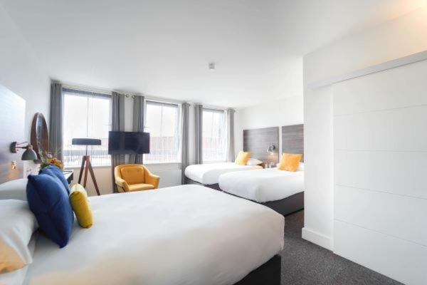 Deluxe Quadruple Room