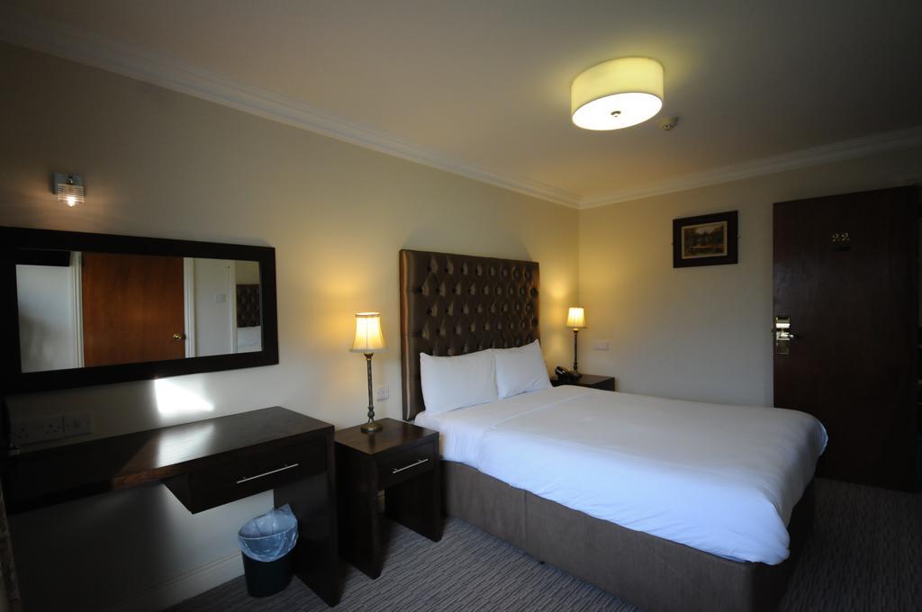 Superior Double or Twin Room,395487756:JPEG