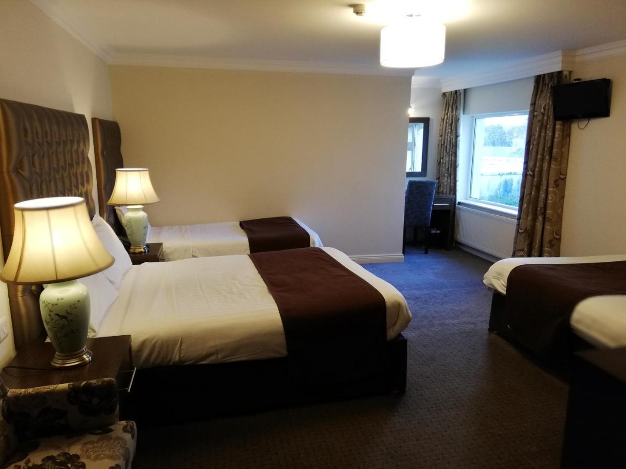 Triple Room,763056394:JPEG