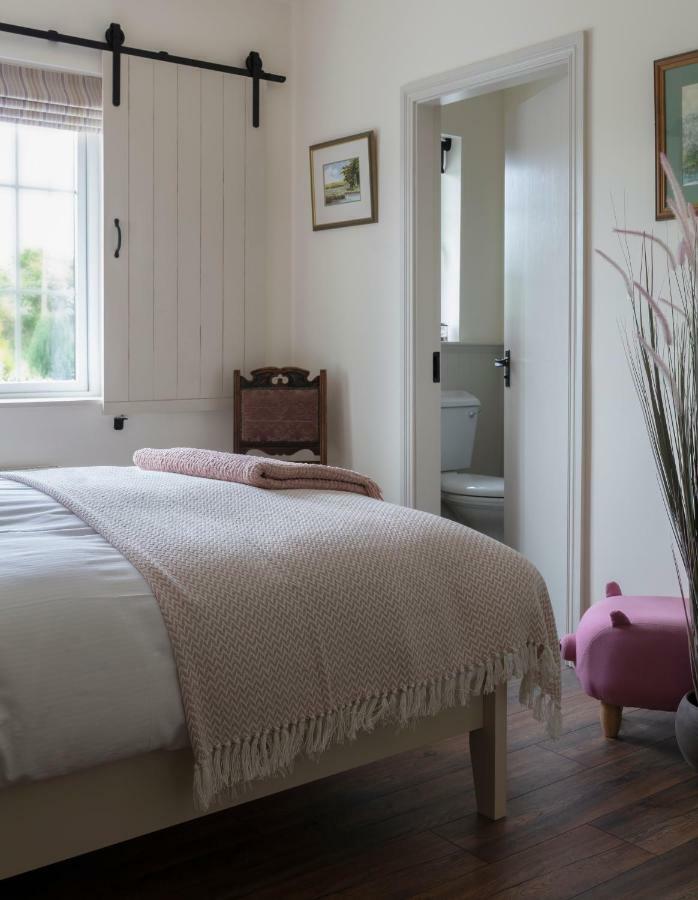 Deluxe Double Room,828856325:JPEG