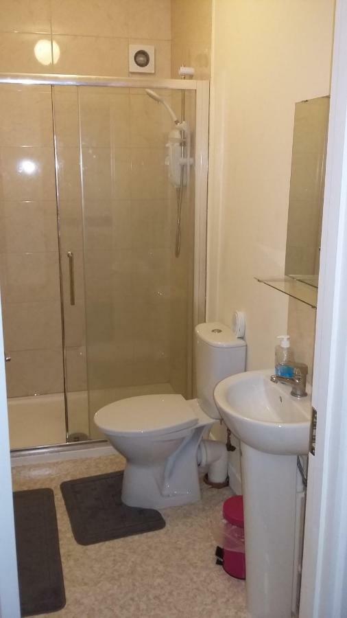 Twin Room with Shared Bathroom