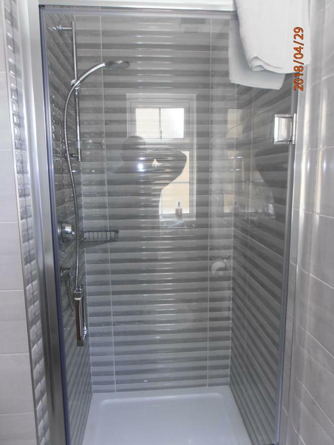 Twin Room with Private Bathroom
