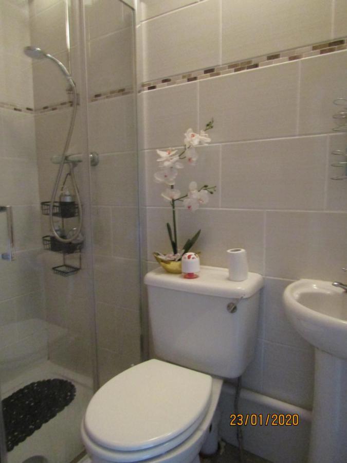Triple Room Private Bathroom,151393291:JPEG