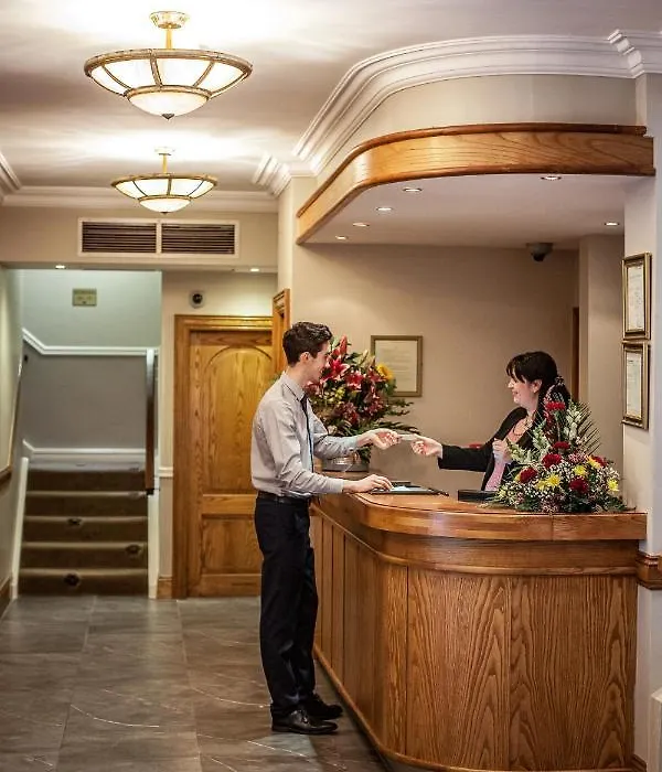 Gullane'S Hotel-1