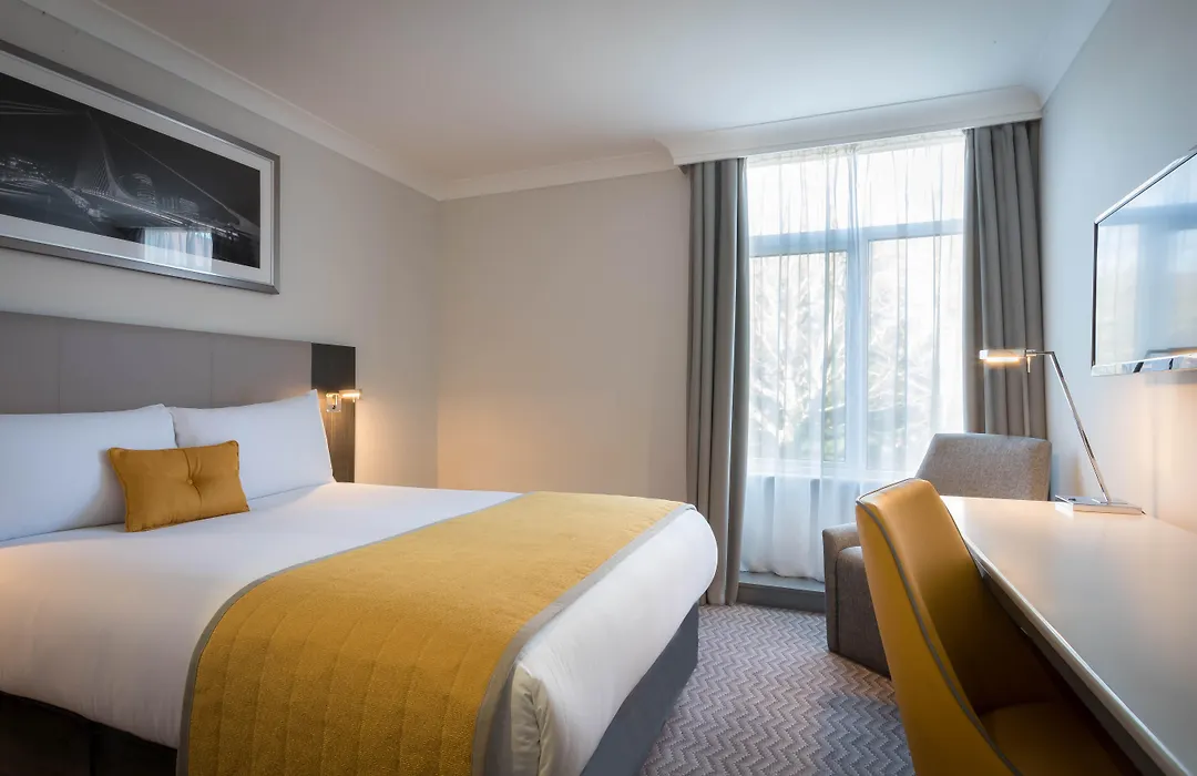 Maldron Hotel Tallaght-1