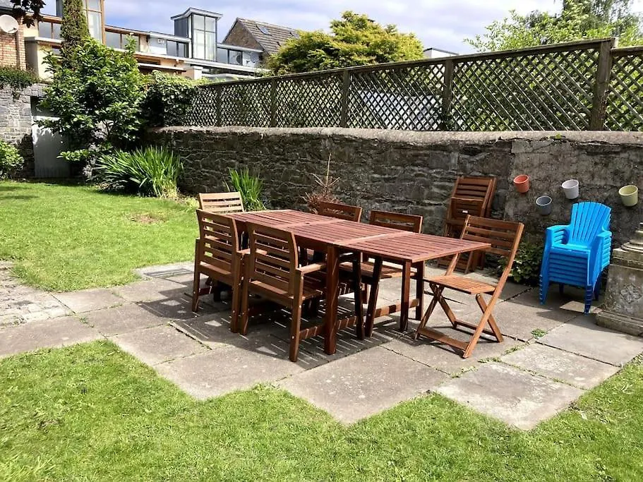 Family Home In The Heart Of Dublin-1