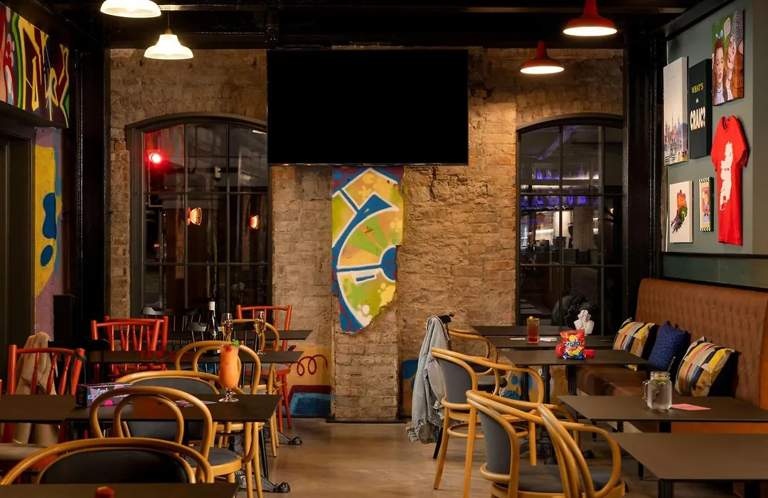 Moxy Cork-1