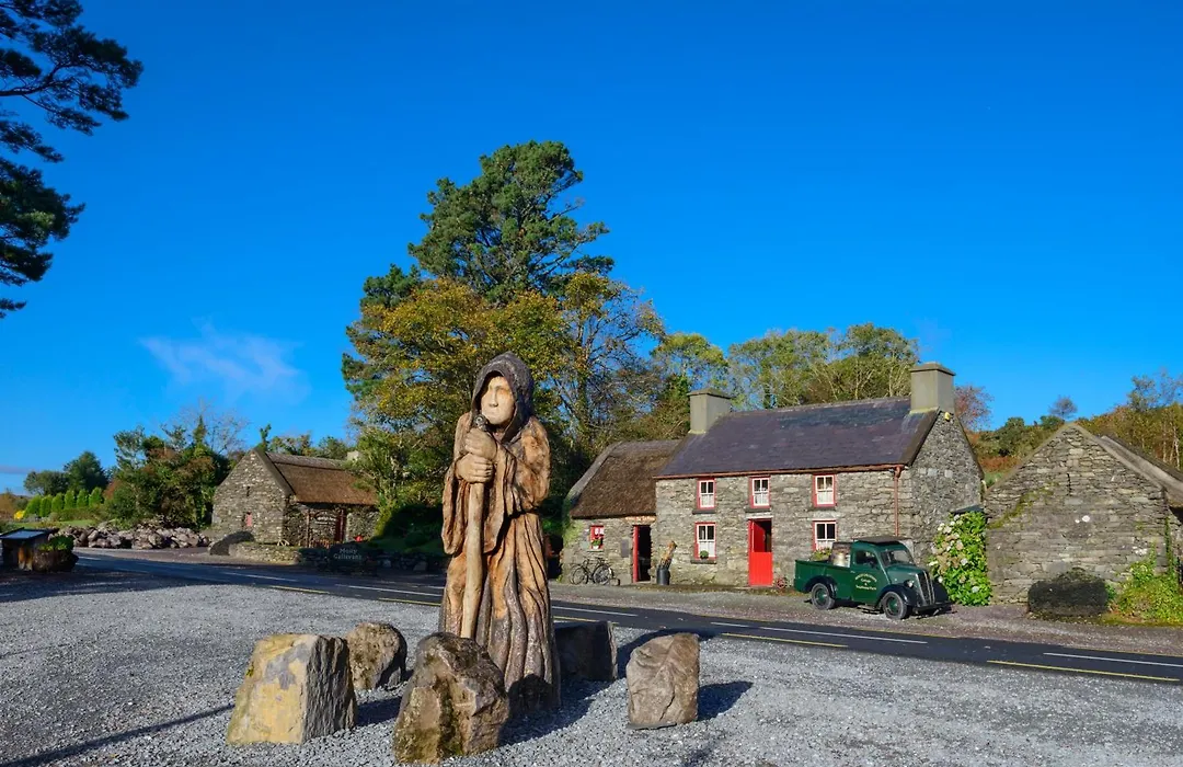 Glengarriff Hostel-1