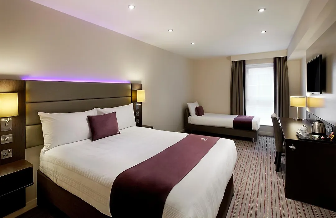 Premier Inn Dublin City The Liberties-1