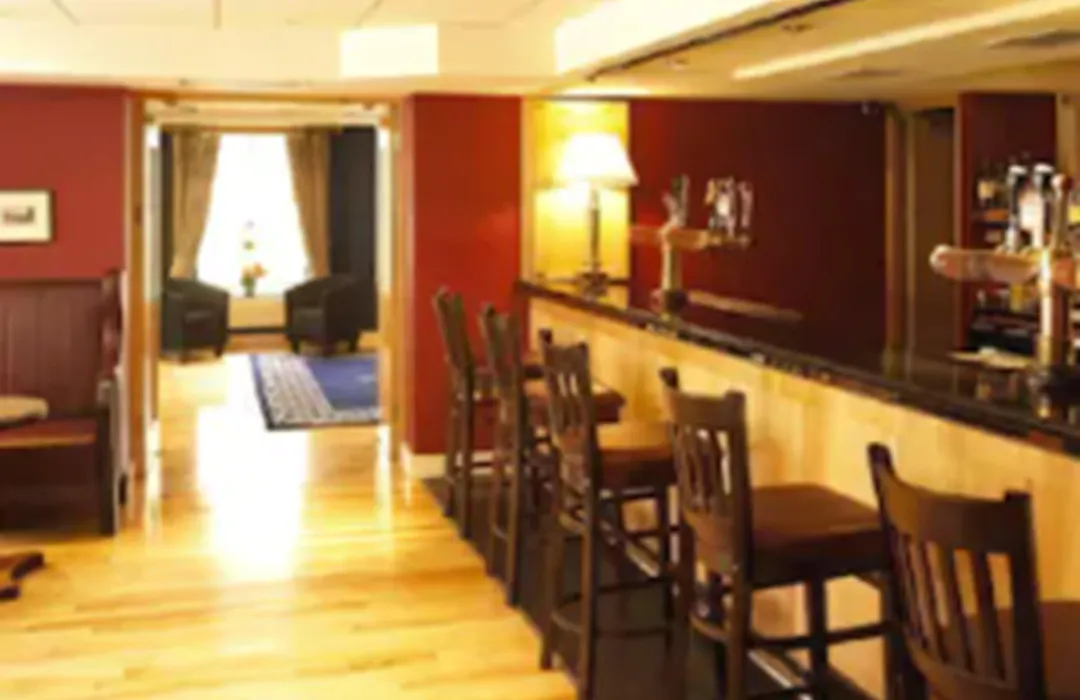 Pery'S Hotel-1