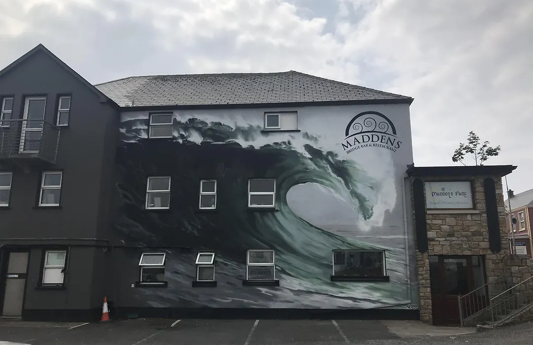 Maddens Bridge Bar & Guesthouse-1