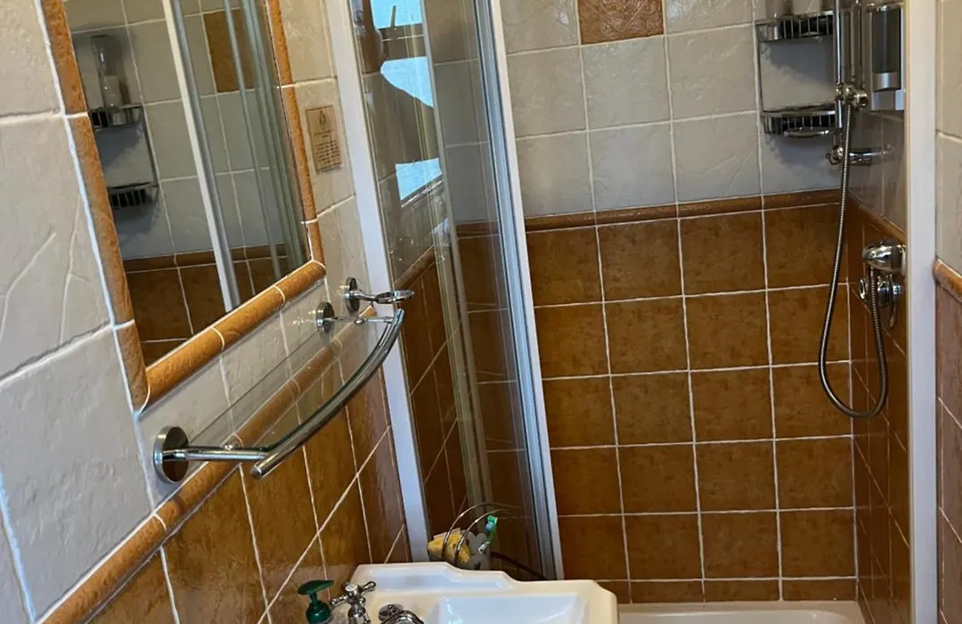 Oranhill Lodge Guesthouse-1