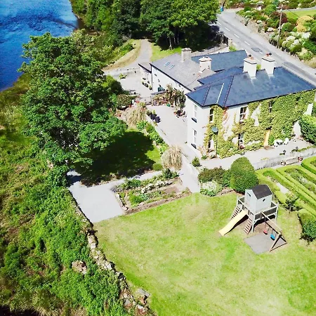 Riverside House-2