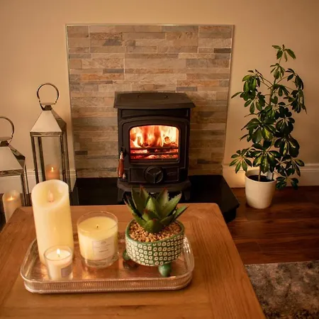 Drumlanaught Cottage Farnham-3