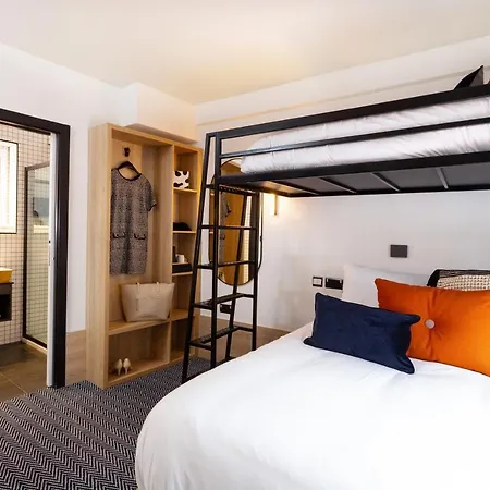 The Snug Townhouse-3