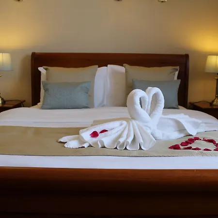 Uppercross House Hotel-3
