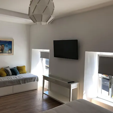 The Eyre Square Townhouse-2