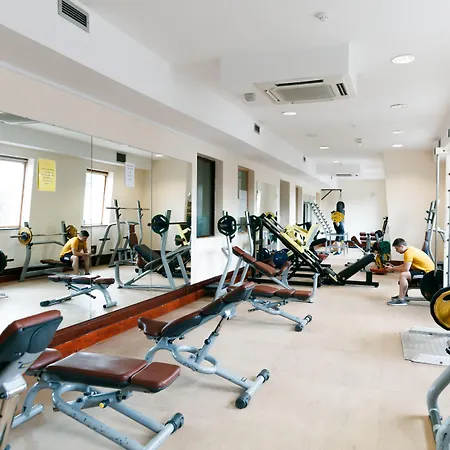 Hibernian Hotel & Leisure Centre-3