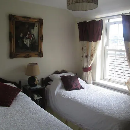 Fennessy'S Hotel-2