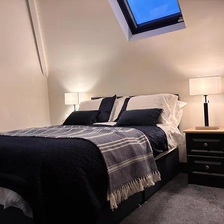 Inglewood Lodge B&B-2