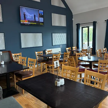 Balreask Bar, Restaurant & Guest Accommodation-2