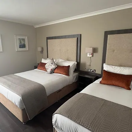 Westlodge Hotel & Leisure Centre-2