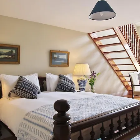 Viewmount House-3