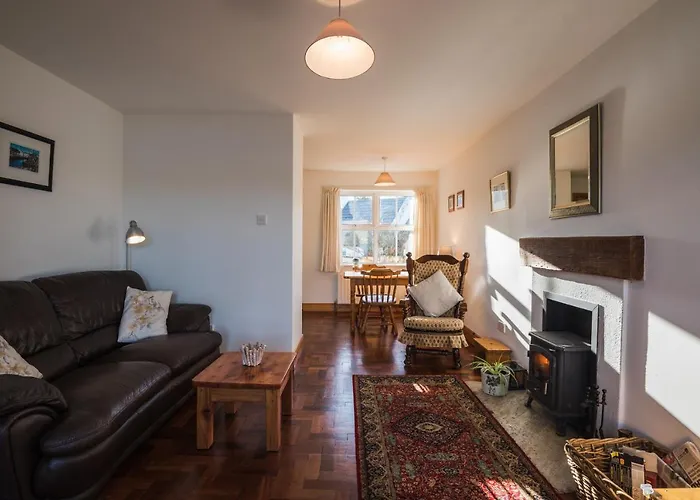 Dunfanaghy - Sea Views- In Village - Parking