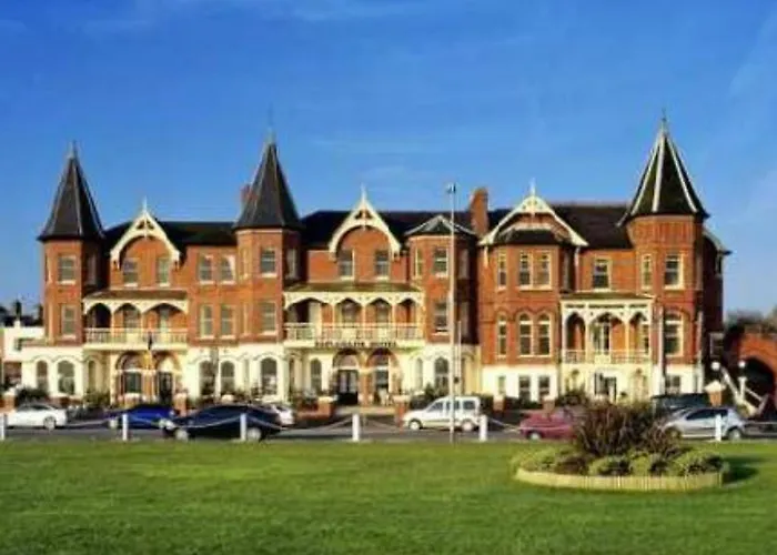 Esplanade Hotel On The Seafront Bray