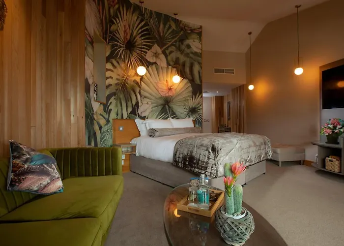 Wineport Lodge