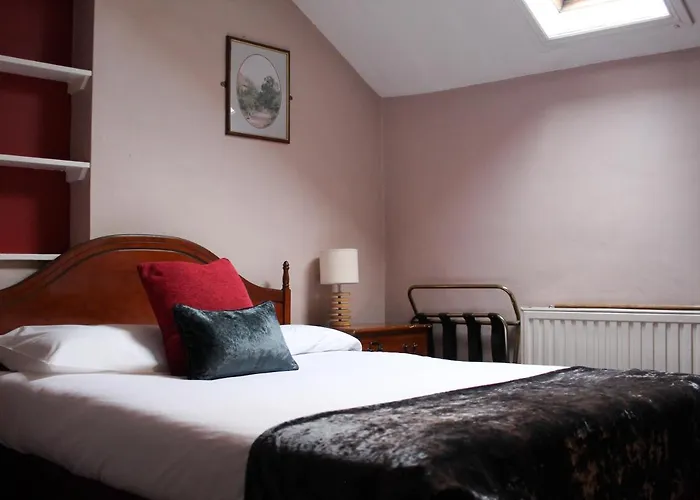 Bridge Hotel
