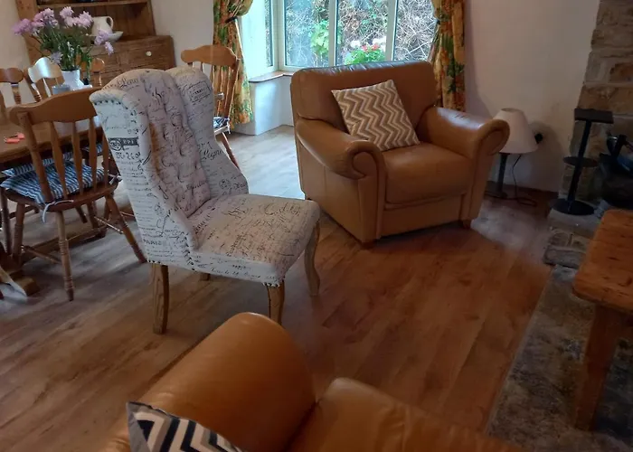Cheerful Cottage