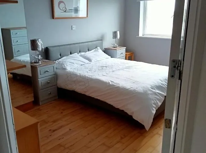 Sunnyside View Apartment -Modern & Cosy Apartment With Magnificent Views To Match