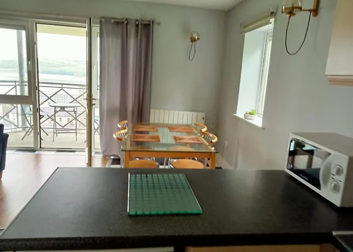 Sunnyside View Apartment -Modern & Cosy Apartment With Magnificent Views To Match