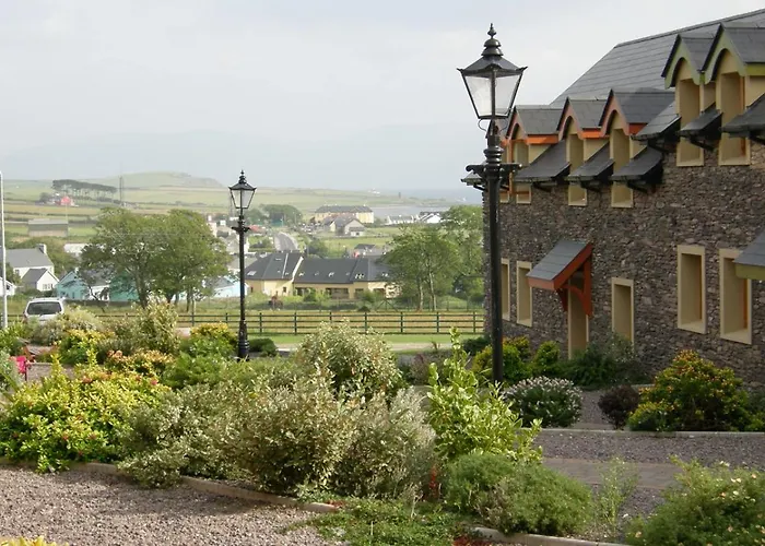 Dingle Courtyard Cottages 2 Bed Sleeps 4